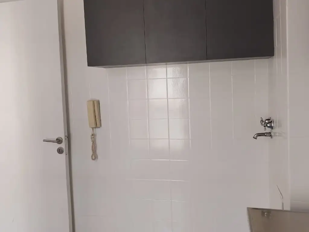 Foto de 1 AMB 6X4. EN L DIVISIBLE BALCON FRANCES PLACARD COCINA AMPLIA BAÑO, imagen 3