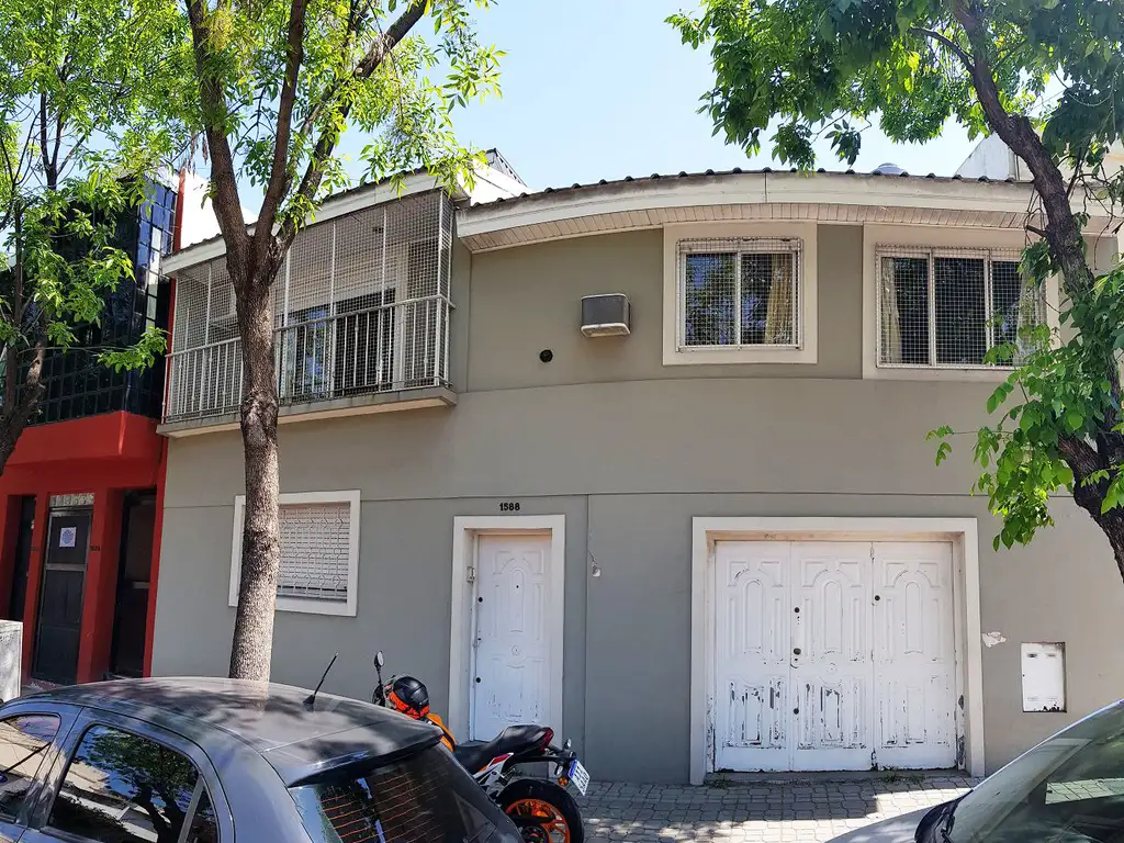Foto de Excelente 4 ambientes con patio - terraza y garaje para 2 autos en, imagen 1