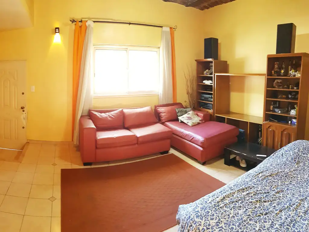 Foto de Excelente 4 ambientes con patio - terraza y garaje para 2 autos en, imagen 5