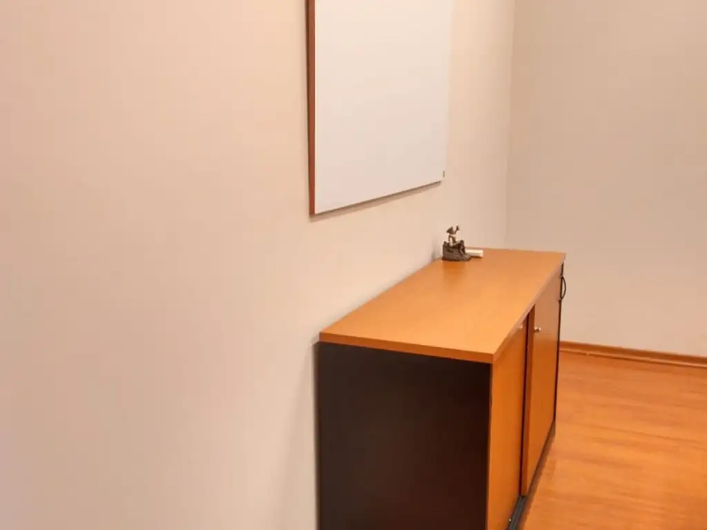 Foto de Vende Oficinas + 1 Sala De Reuniones En Balvanera, imagen 3