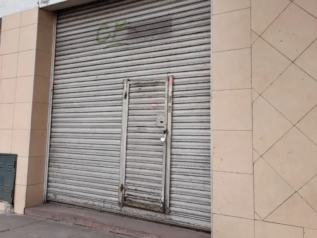 Foto de LOCAL EN aALQUILER 40 M2 .CERCA DE LA PLAZA DE VILLA PARQUE, imagen 2