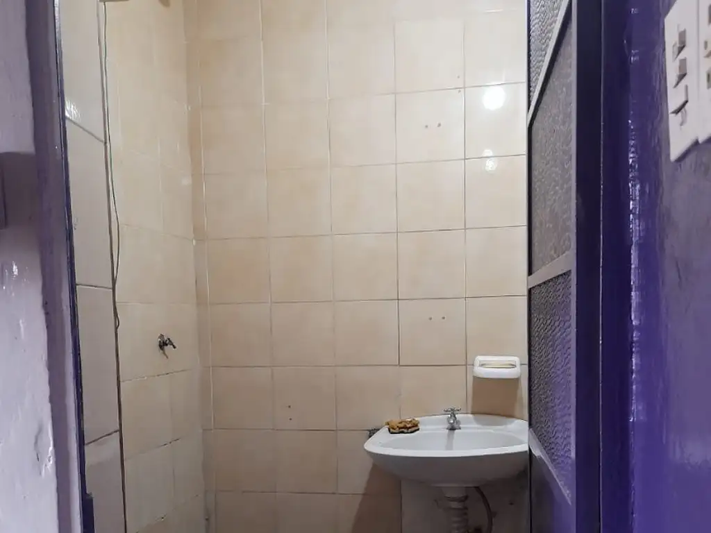 Foto de LOCAL EN aALQUILER 40 M2 .CERCA DE LA PLAZA DE VILLA PARQUE, imagen 5