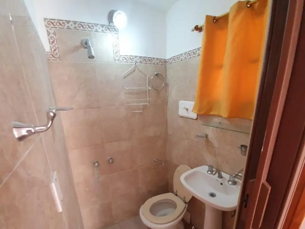 Foto de DEPARTAMENTO PH DE 2 AMBIENTES AL FRENTE, imagen 4