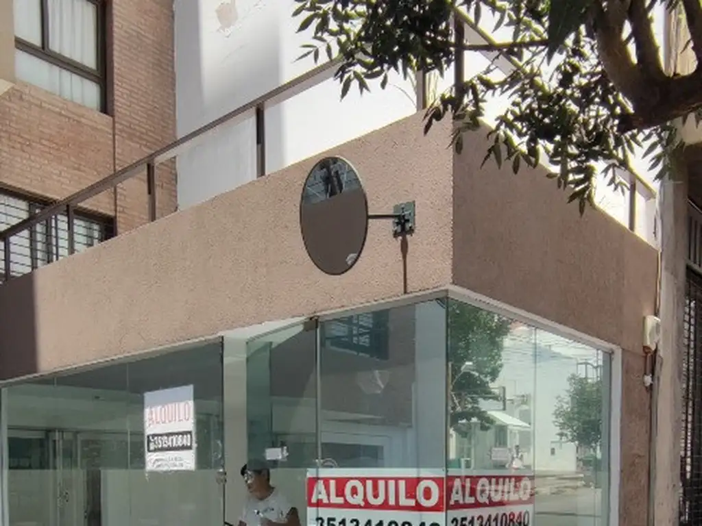 Foto de SE ALQUILA LOCAL EN CALLE CALASANZ!, imagen 3