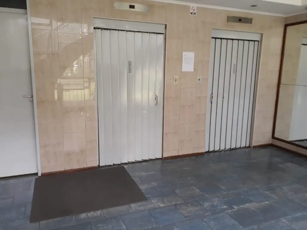 Foto de Venta Dpto 2 ambientes. Av Directorio (U$S82,000), imagen 3