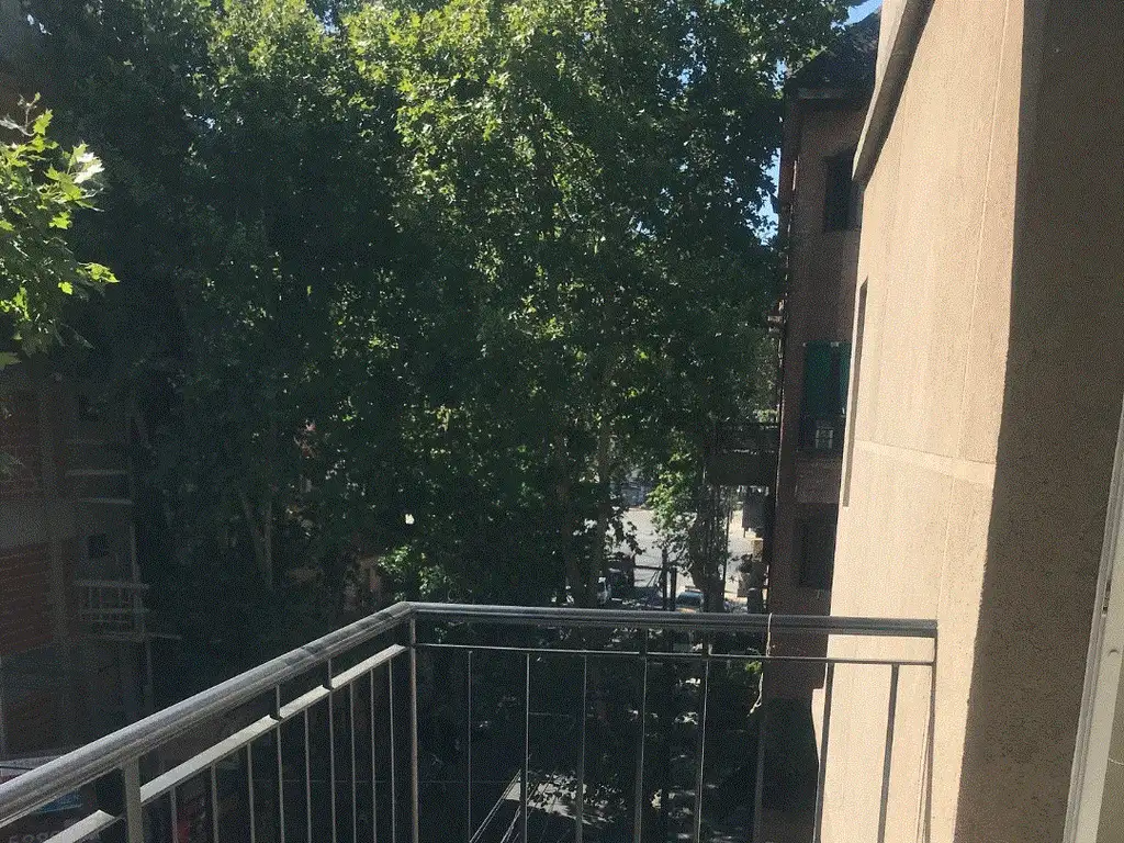 Foto de DEPARTAMENTO MONOAMBIENTE AL FRENTE CON AMPLIO BALCON APTO PROFESIONAL, imagen 3