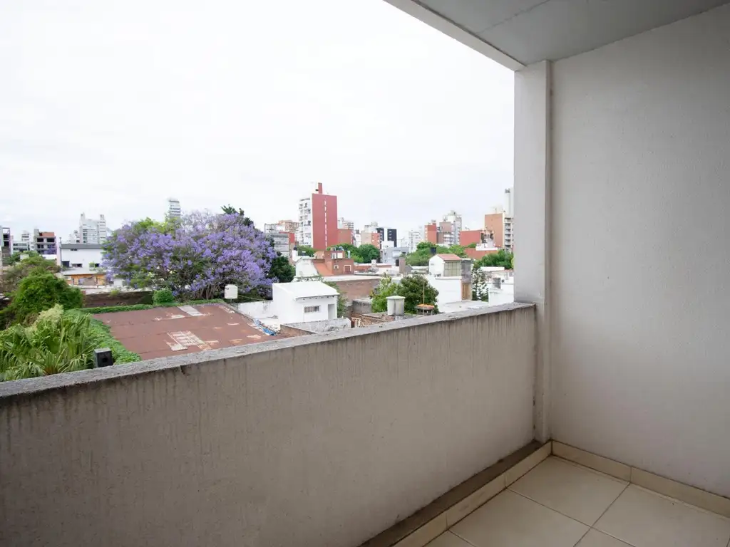 Foto de Departamento de dos dormitorios Cerrito 1668, imagen 2