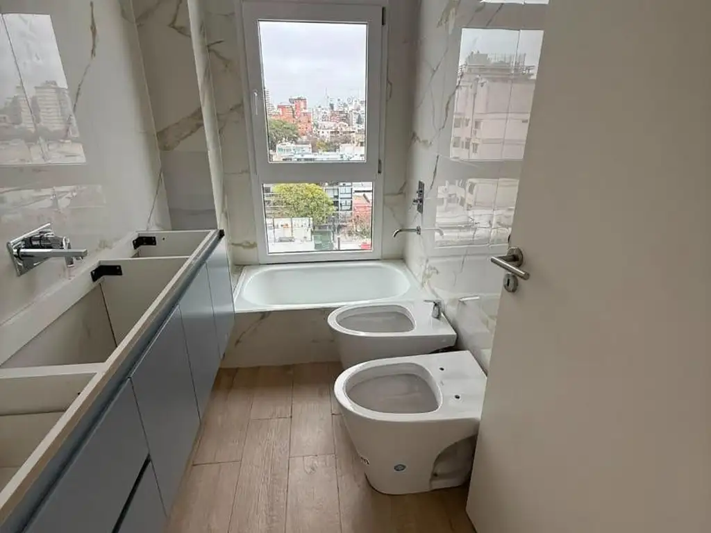 Foto de ALQUILER PENTHOUSE A ESTRENAR 5 AMBIENTES 260MT Y 2 COCHERAS, imagen 1
