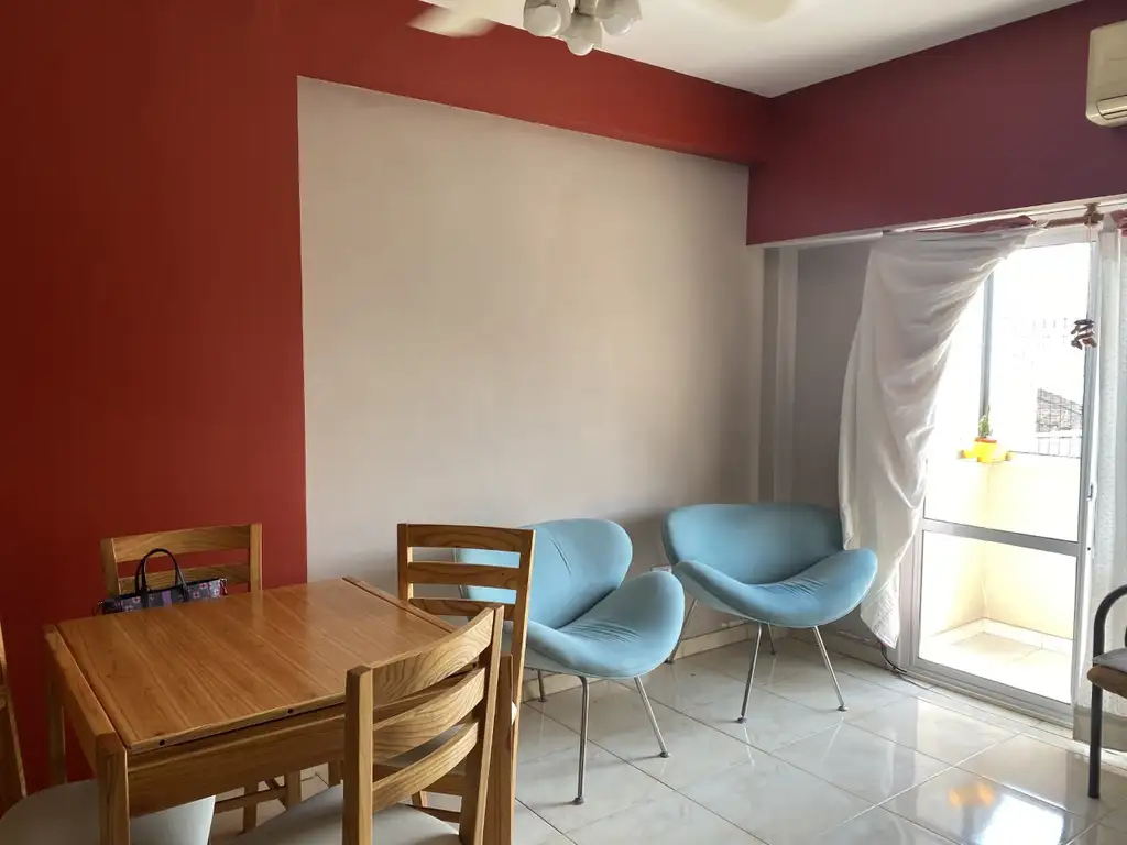Foto de EXCELENTE PROPIEDAD DE 4 AMBIENTES, 71,80M2, AL CONTRA FRENTE, CON, imagen 1