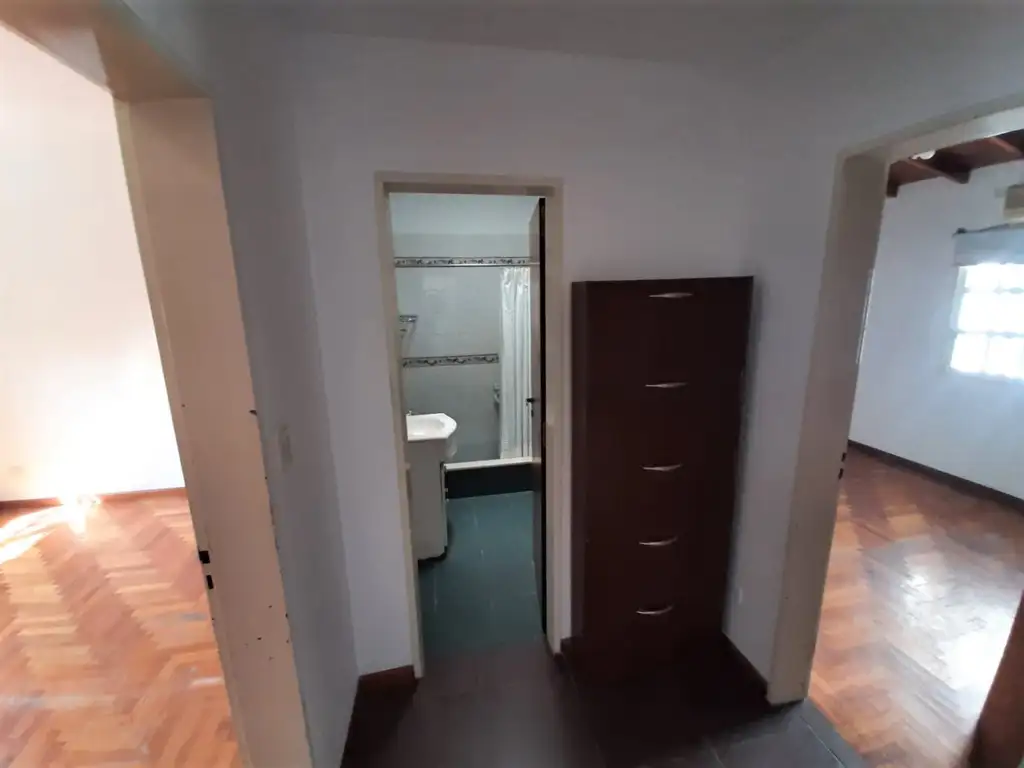 Foto de Casa de 3 ambientes en muy buen estado y ubicación., imagen 5