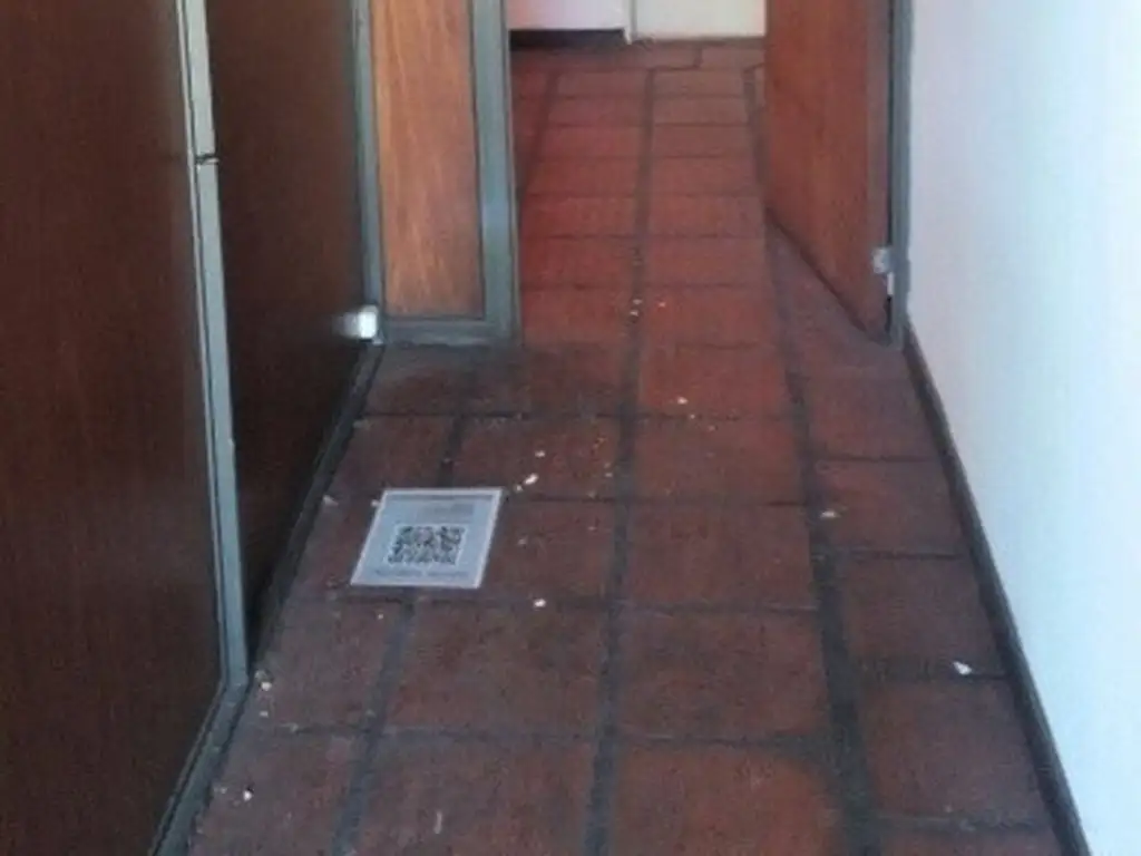 Foto de LOCAL EN ALQUILER EN HURLINGHAM FRENTE A ESTACION, imagen 2