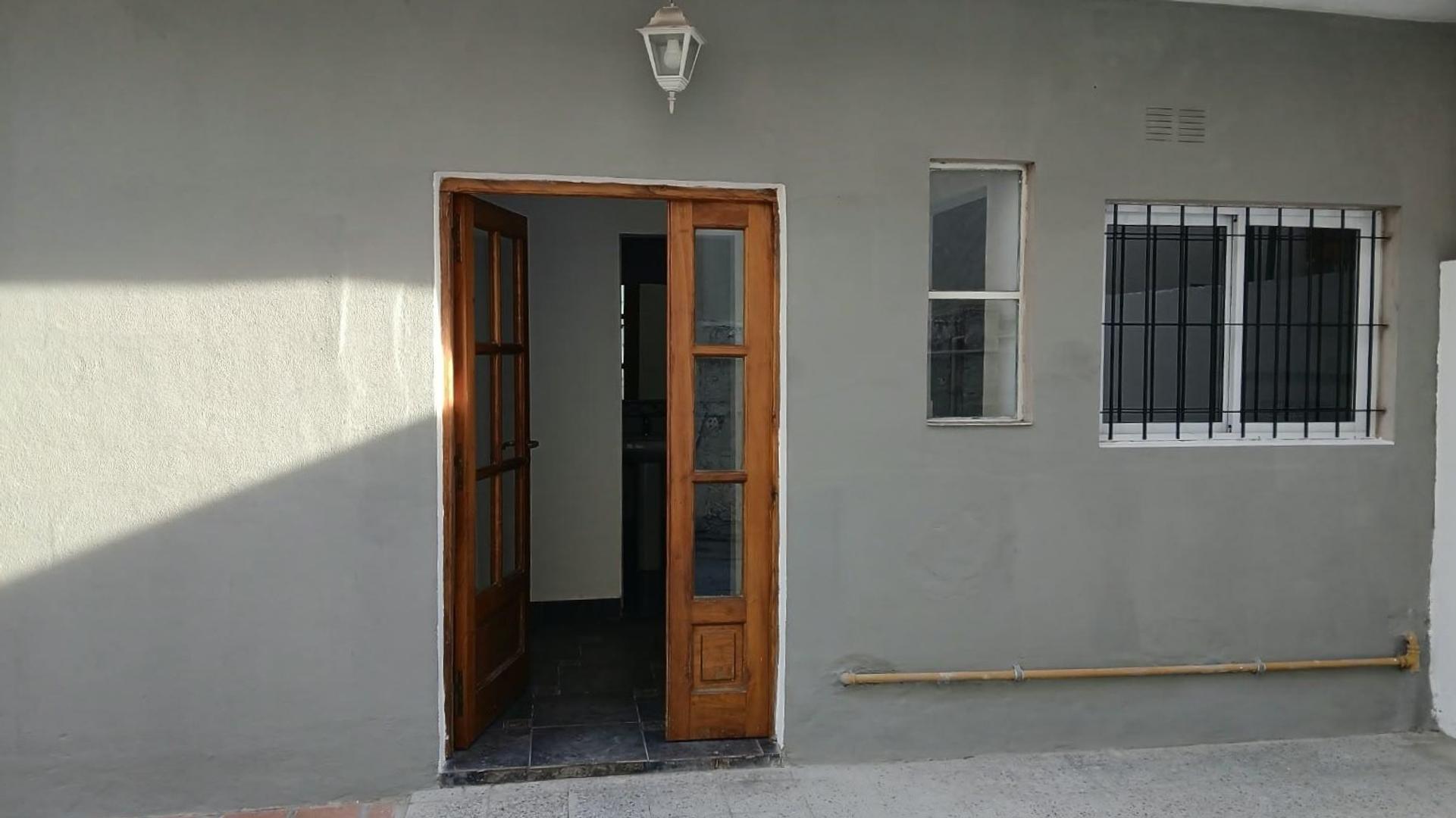 Foto de GRAN P. H AL CONTRAFRENTE EN VILLA SARMIENTO. ALQUILER, imagen 4