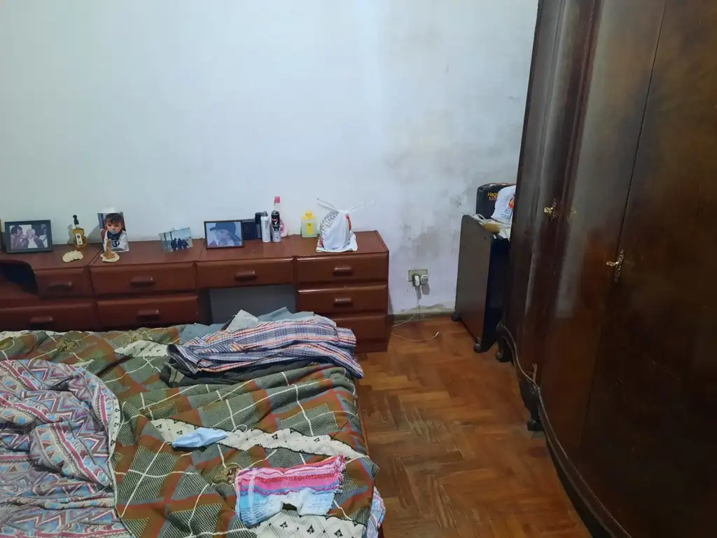 Foto de Amplio lote de 8.66x48 mts con vivienda de 4 ambientes., imagen 2