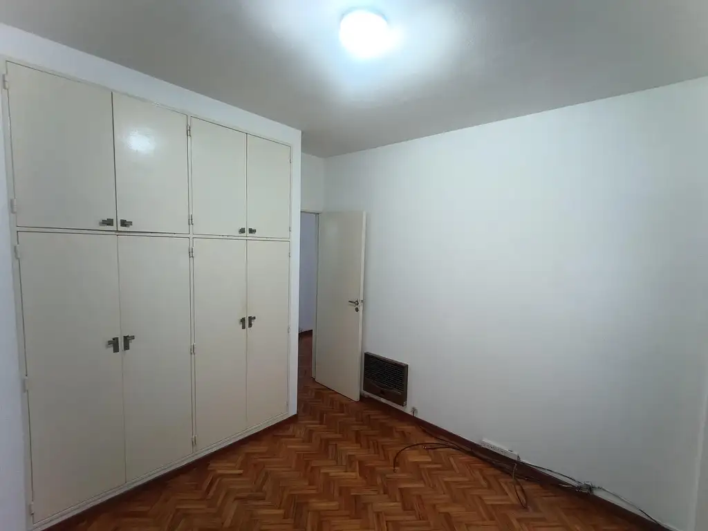 Foto de EXCELENTE Y COMODO DEPARTAMENTO EN ALQUILER 2 AMB A METROS AV RIVADAVIA, imagen 5