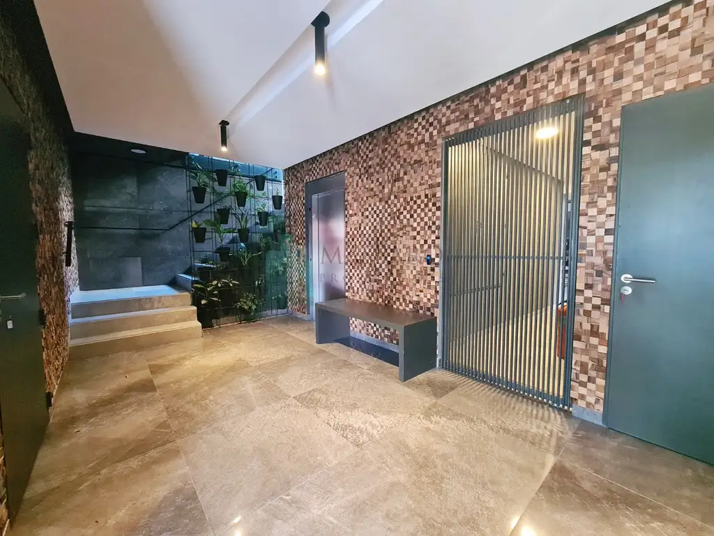 Foto de Departamento de 3 ambientes con balcón amplio, dos baños y cochera, imagen 2