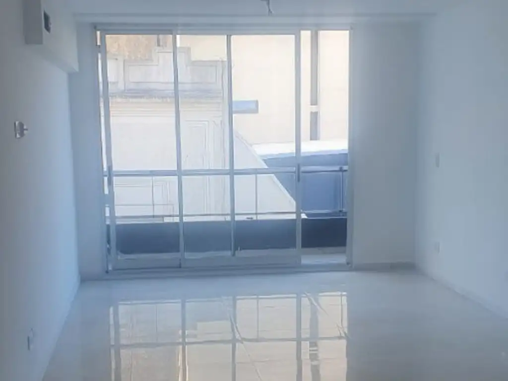 Foto de Departamento ubicado en Tacuarí al 589 4° A. Mono ambiente 38,50 mts, imagen 4