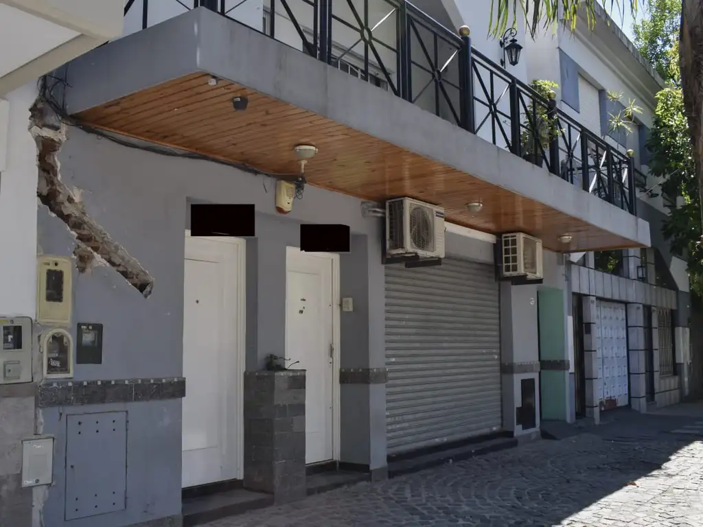 Foto de PISO CON LOCAL EN VILLA LURO, imagen 2