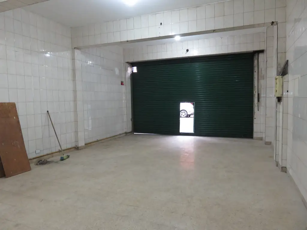 Foto de LOCAL C/ SÓTANO, SIN EXPENSAS, imagen 3
