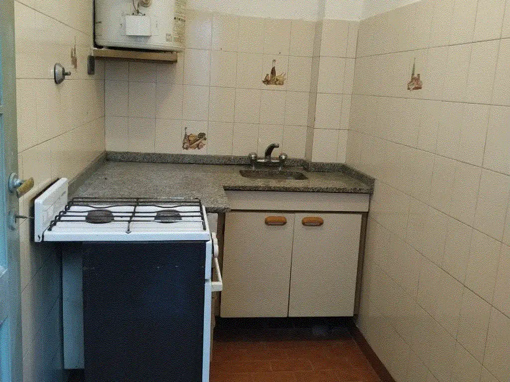 Foto de PH 2 AMB AL FRENTE SIN EXPENSAS - SOLO PROFESIONAL o COMERCIAL, imagen 5