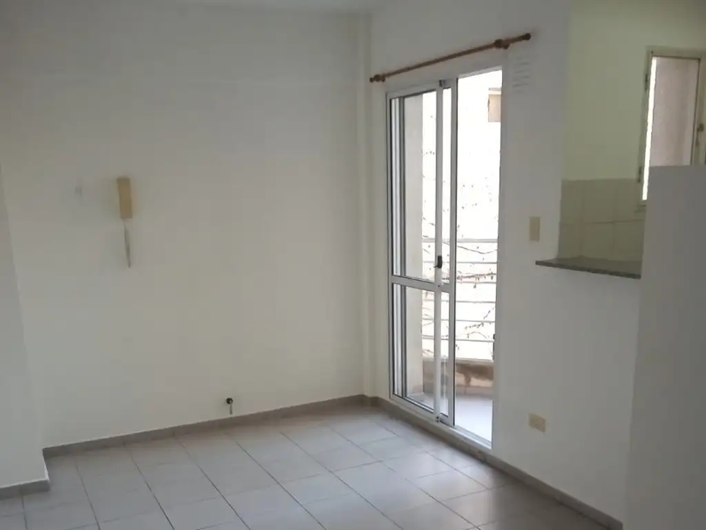 Foto de ECHESORTU. Cerca Medicina. Depto. un dormitorio, imagen 2
