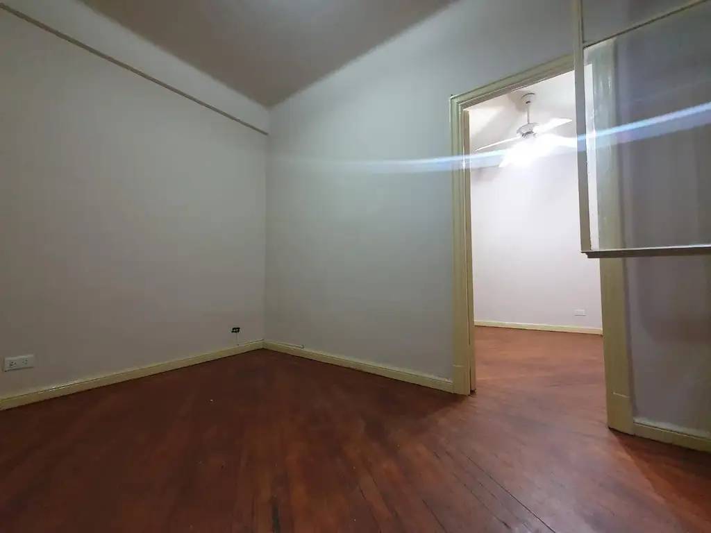 Foto de 2 Ambientes Almagro Oportunidad!!! interno, baño y cocina, imagen 1