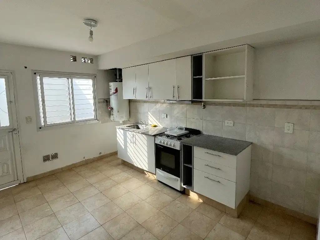 Foto de Dúplex tres ambientes con cochera, imagen 4