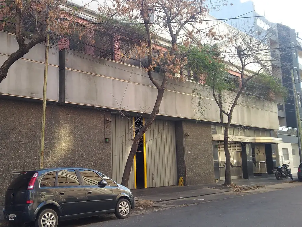 Foto de Galpón con oficinas en Barracas, imagen 1