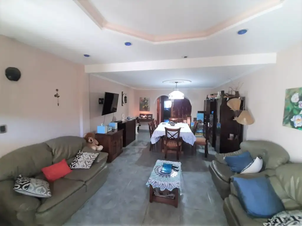 Foto de Triplex de categoría. Excelente estado y ubicación, imagen 4