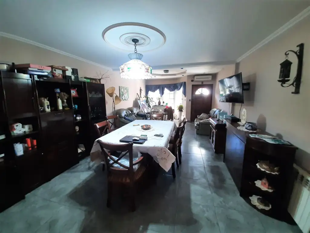 Foto de Triplex de categoría. Excelente estado y ubicación, imagen 2