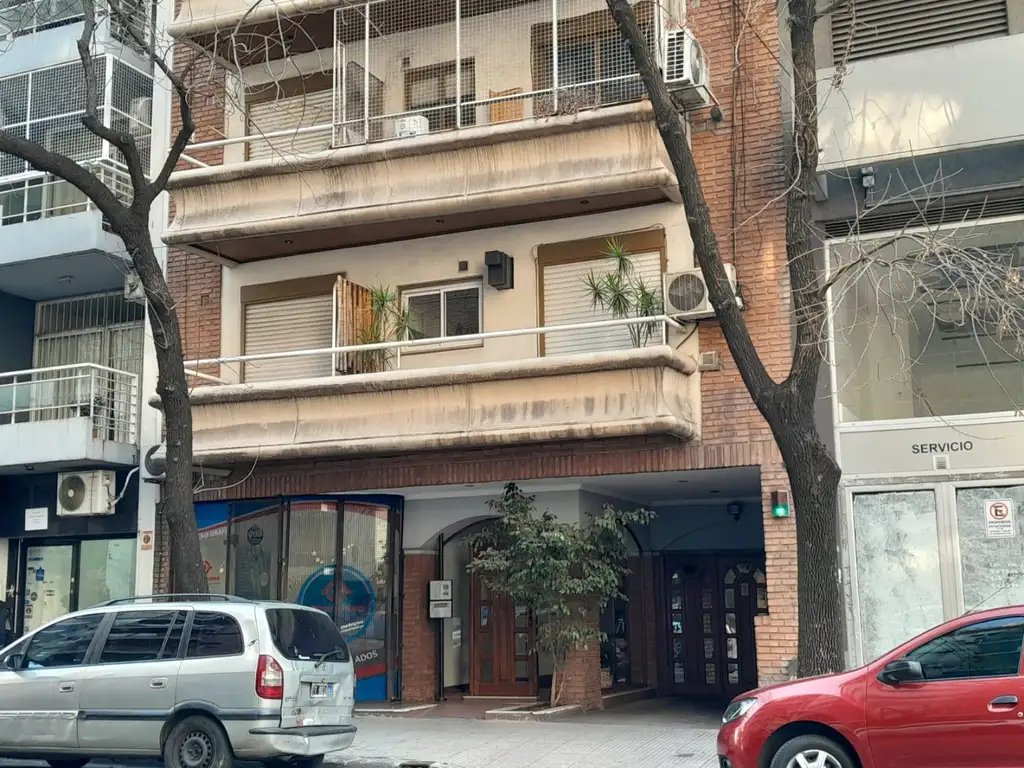 Foto de Monoambiente al cfte, Balcon, super lumionoso, cocina separada, baño, imagen 3