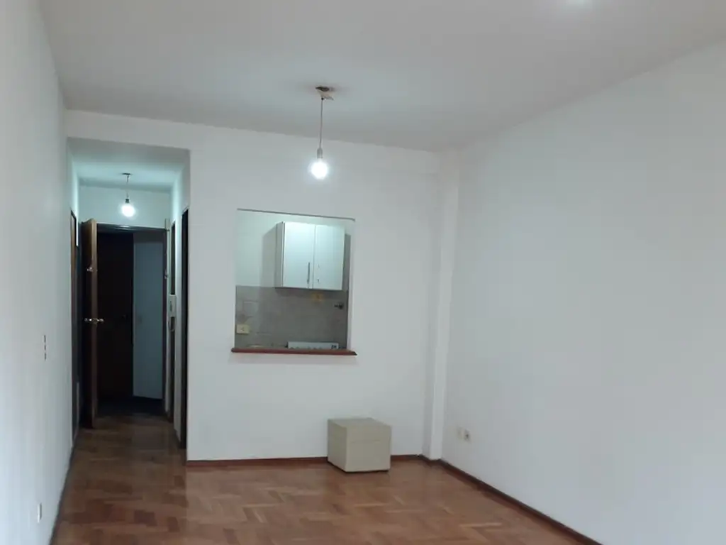 Foto de Monoambiente al cfte, Balcon, super lumionoso, cocina separada, baño, imagen 5
