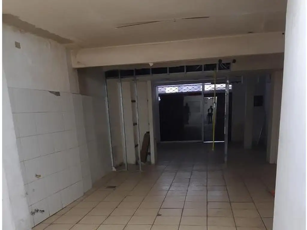 Foto de LOCAL 96 MTS APTO TODO RUBRO TUCUMAN Y RECONQ -INCL VIVIENDA, imagen 2