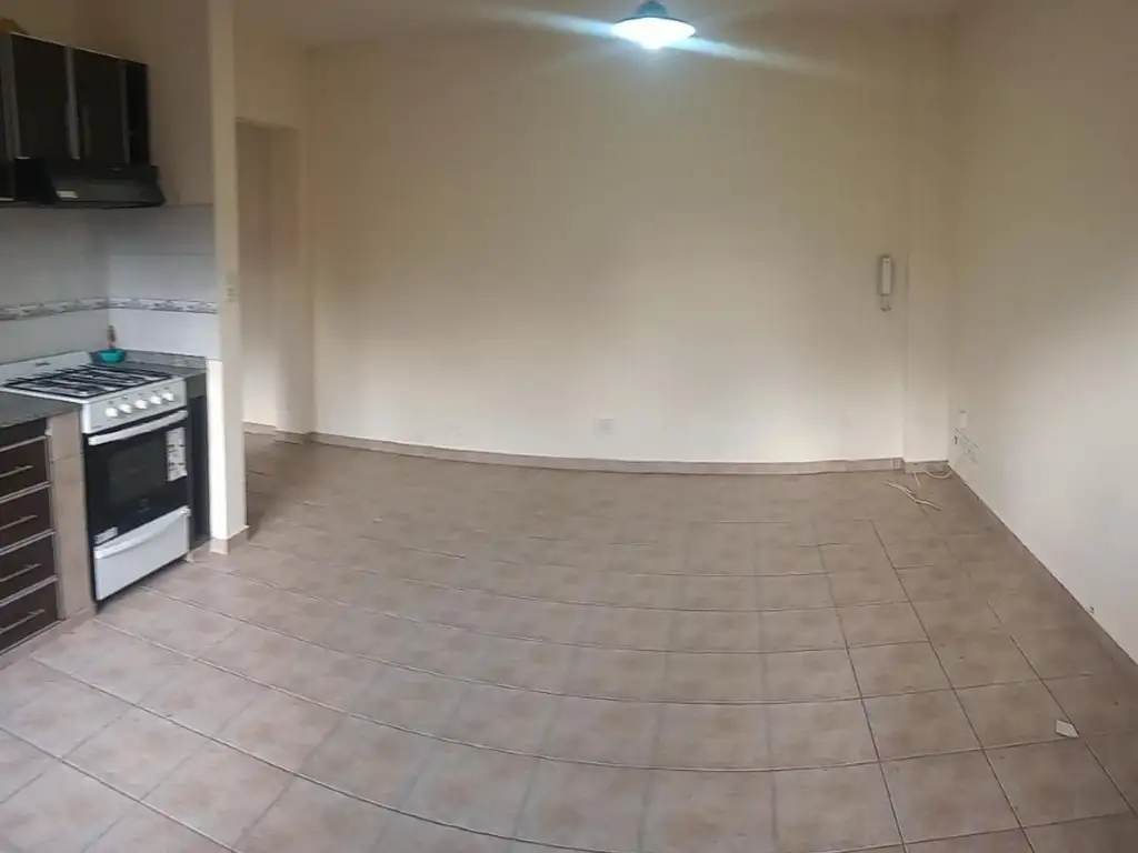 Foto de DEPARTAMENTO TIPO PH DE 2 AMBIENTES CON PATIO SIN EXPENSAS, imagen 3