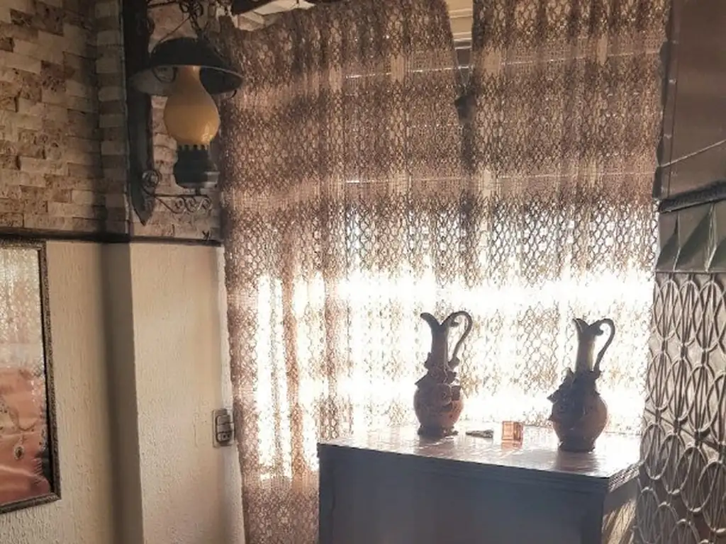 Foto de Depto Tipo Casa 3 ambientes en 1er Piso con espacio de cochera, quincho, imagen 2