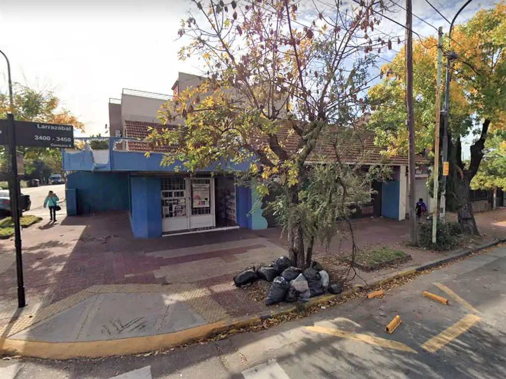 Foto de Venta en block: Esquina compuesta por 3 locales, totalizando 278 m2, imagen 5