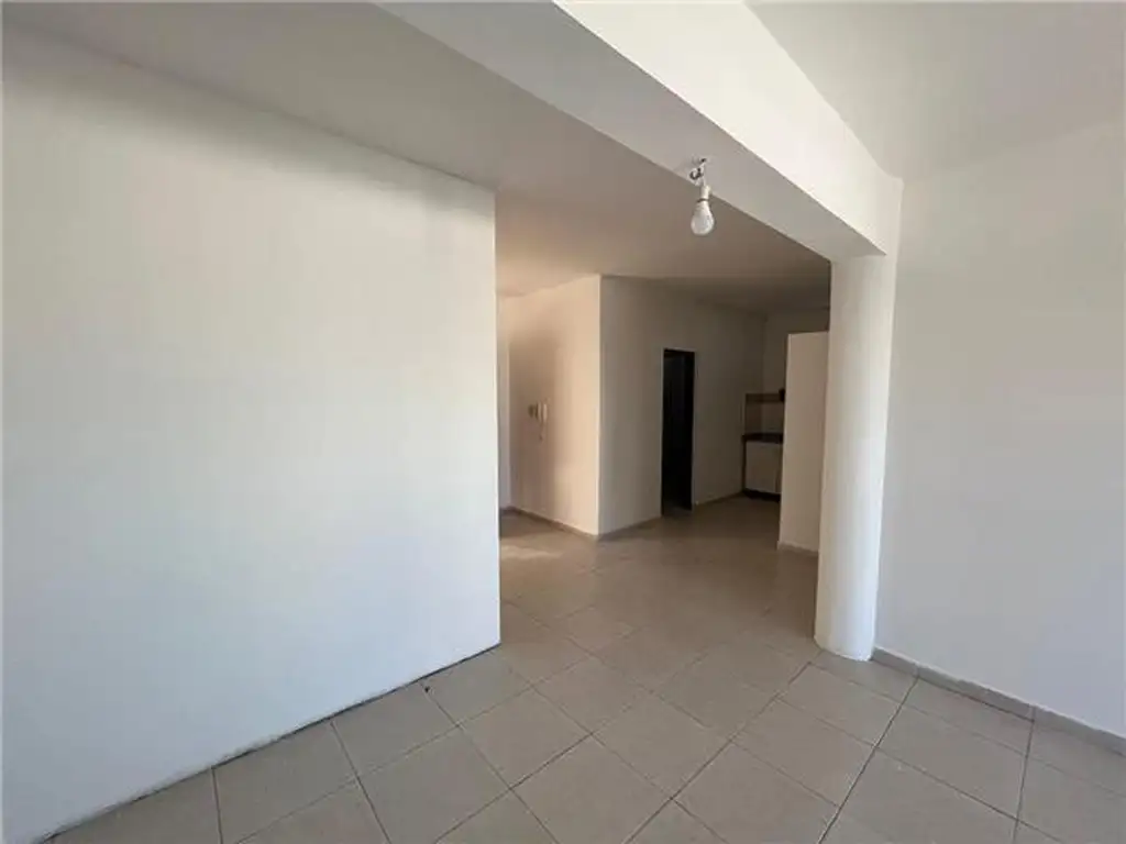 Foto de DEPARTAMENTO 3 AMBIENTES - ZONA CENTRO, PRESIDENTE ROQUE SÁENZ PEÑA, imagen 5