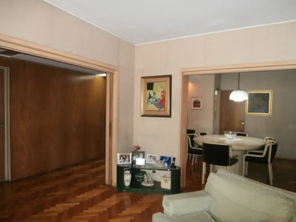 Foto de VENTA DEPTO 5 AMB CON DEP. MAS COCHERA Y BAULERA, imagen 2