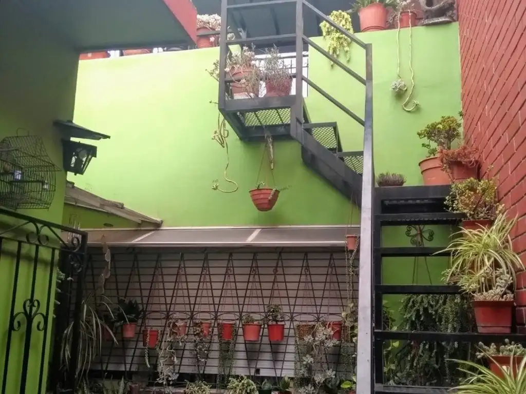 Foto de PH contra frente de 3 ambiente c/patio y terraza, imagen 4