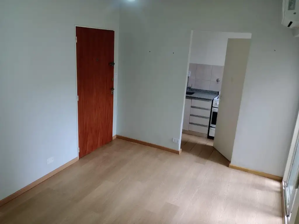 Foto de Alquiler departamento de 2 ambientes en Villa Real, imagen 4