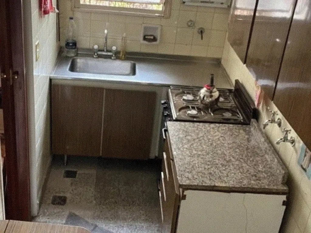 Foto de VILLA DEL PARQUE: 2 ambientes cfte pleno corazón de Villa del Parque, imagen 2