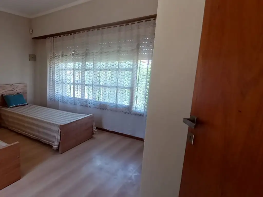 Foto de Alquiler Chalet temporario Punta Mogotes, imagen 4