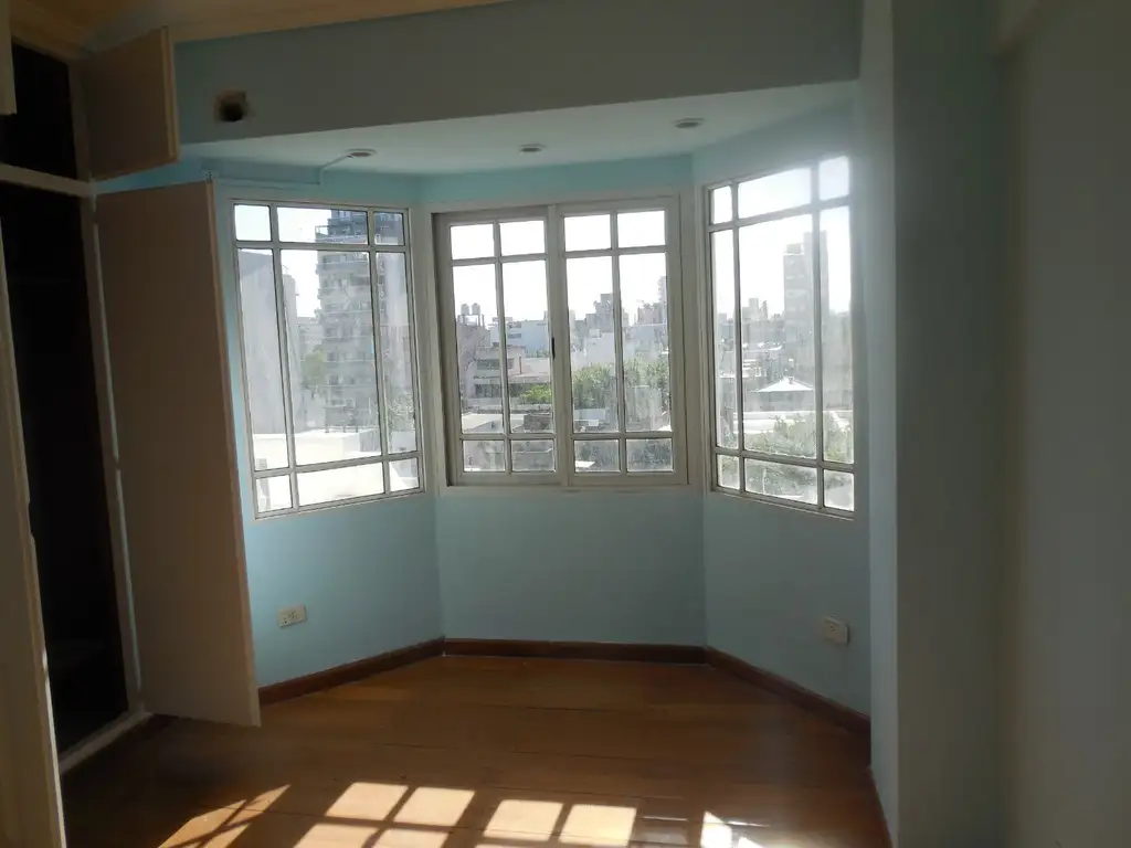 Foto de ALQUILER DEPARTAMENTO 2 AMBIENTES AL CFTE. CON BALCON, imagen 2