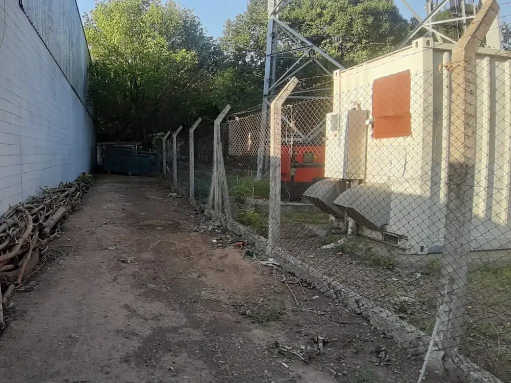 Foto de TERRENO CON FRENTE A COLECTORA " IDEAL TALLER MECANICO, LAVADERO", imagen 1