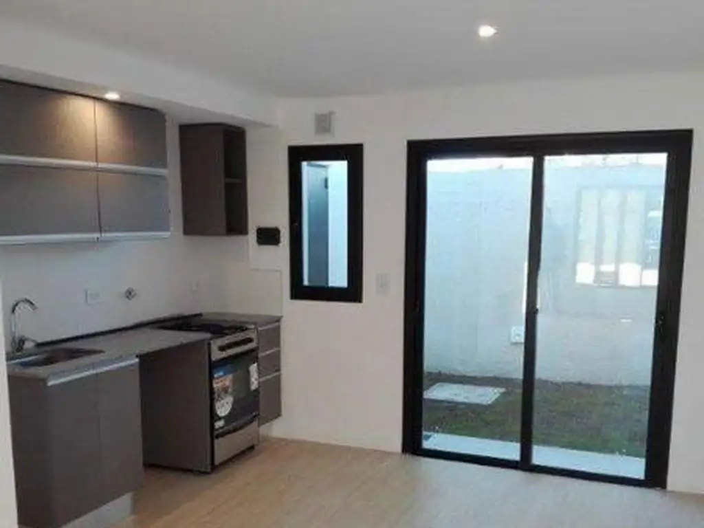 Foto de DUPLEX A ESTRENAR EXCELENTE CALIDAD A LA CALLE APTO CRÉDITO, imagen 2