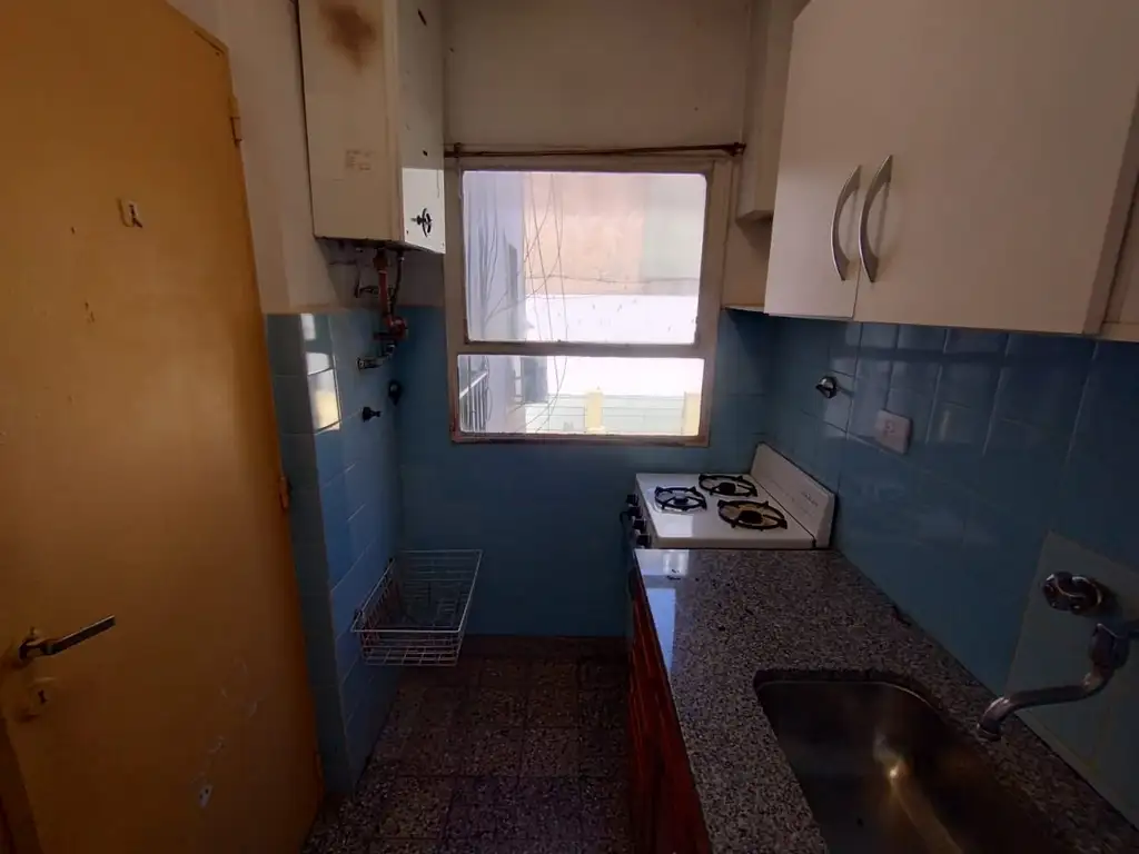 Foto de Departamento de 1 Ambiente Lateral – Muy Luminoso. Excelente Ubicación., imagen 2