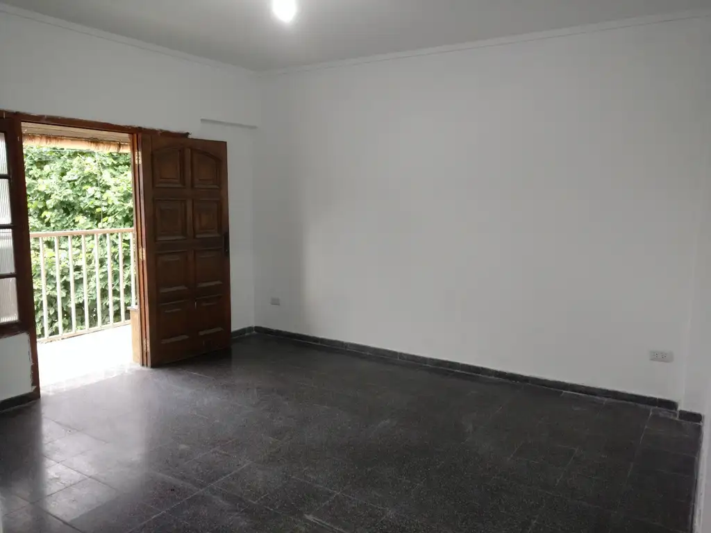 Foto de DIAPONIBLE 1 SEPTIEMBRE ALQUILO CASA VIAMONTE 5231 PLANTA ALTA UNICA, imagen 3