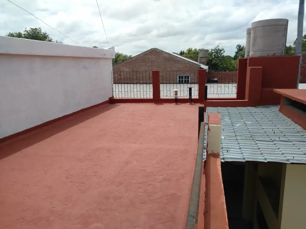 Foto de DIAPONIBLE 1 SEPTIEMBRE ALQUILO CASA VIAMONTE 5231 PLANTA ALTA UNICA, imagen 2