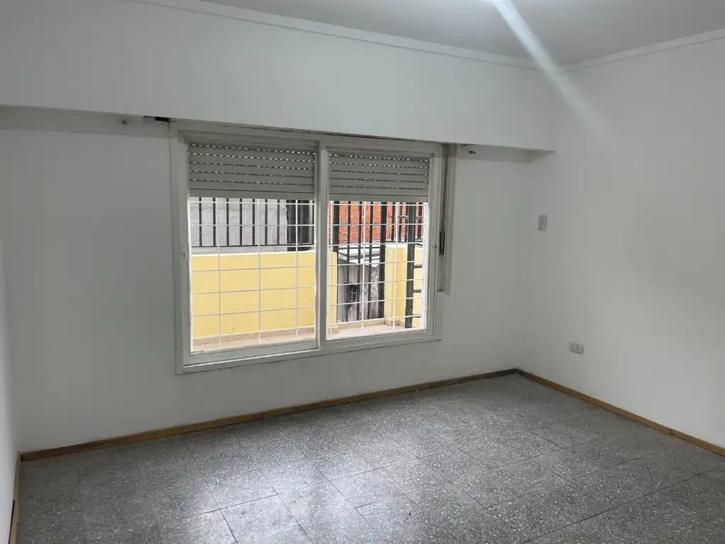 Foto de DIAPONIBLE 1 SEPTIEMBRE ALQUILO CASA VIAMONTE 5231 PLANTA ALTA UNICA, imagen 4