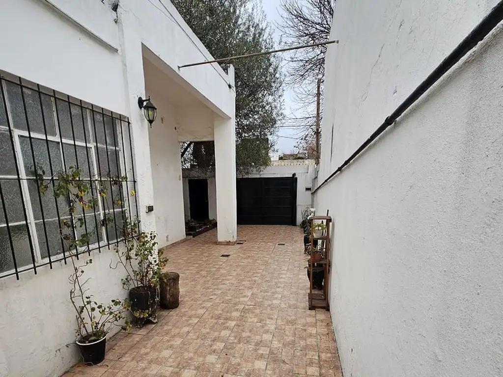 Foto de Casa 3 Ambientes con Garage Patio Parrilla Lavadero y Terraza, imagen 1