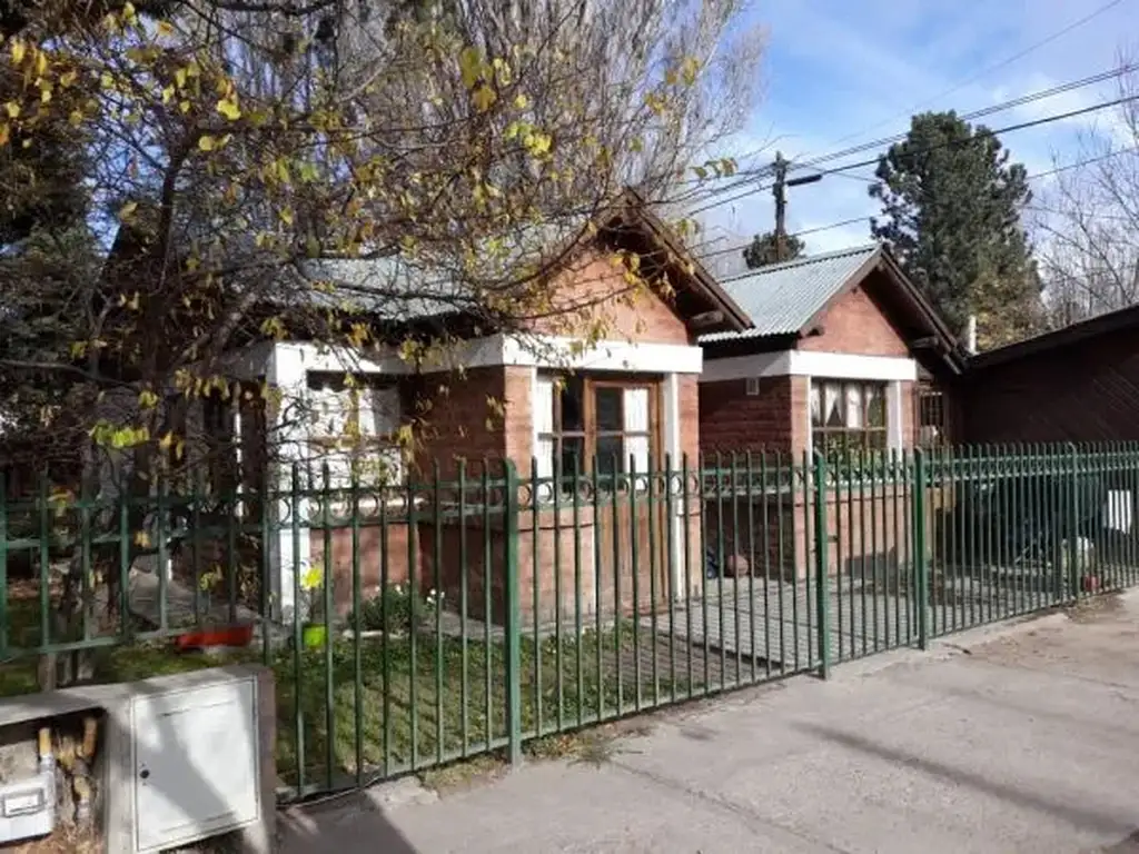 Foto de Lote céntrico con Casa 2 dormitorios y casita prefabricada en Junín de, imagen 3